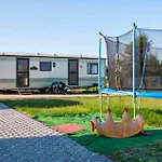 Awesome Home In Sarbinowo 別荘